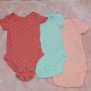 3 piece short sleeve onesies